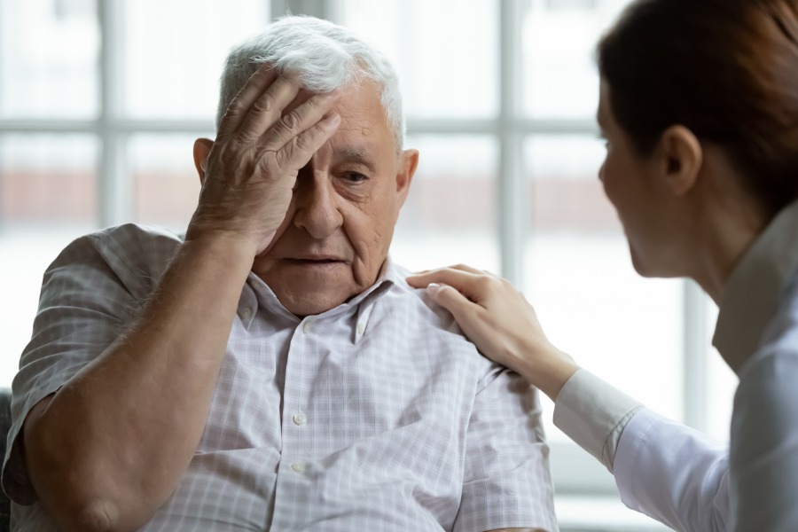 daughter-with-hospice-patient