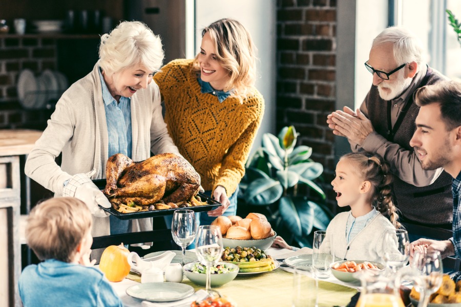 senior-friendly thanksgiving meal 
