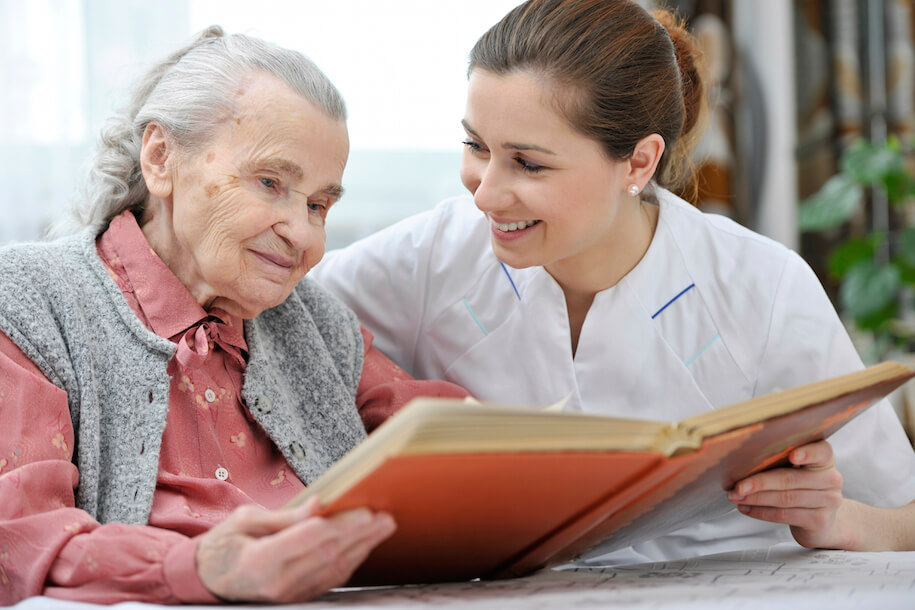 Reasons to Consider In Home Care for an Aging Loved One