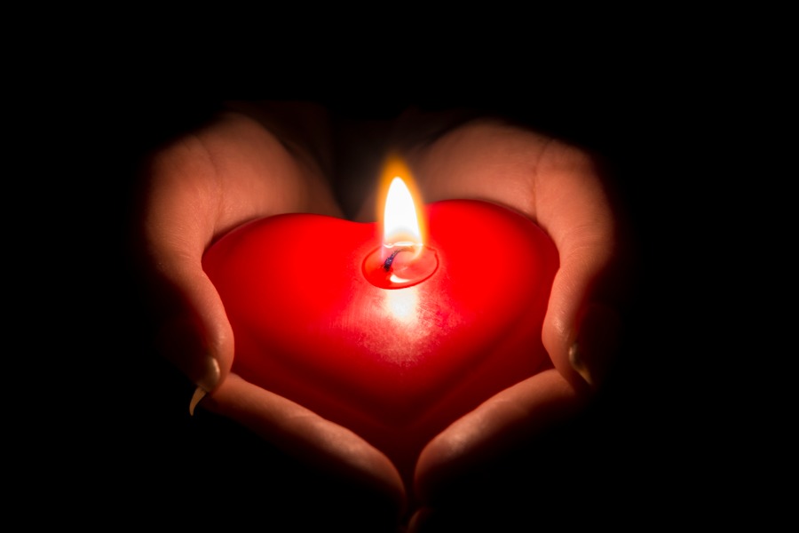 candle-to-remember-loved-one