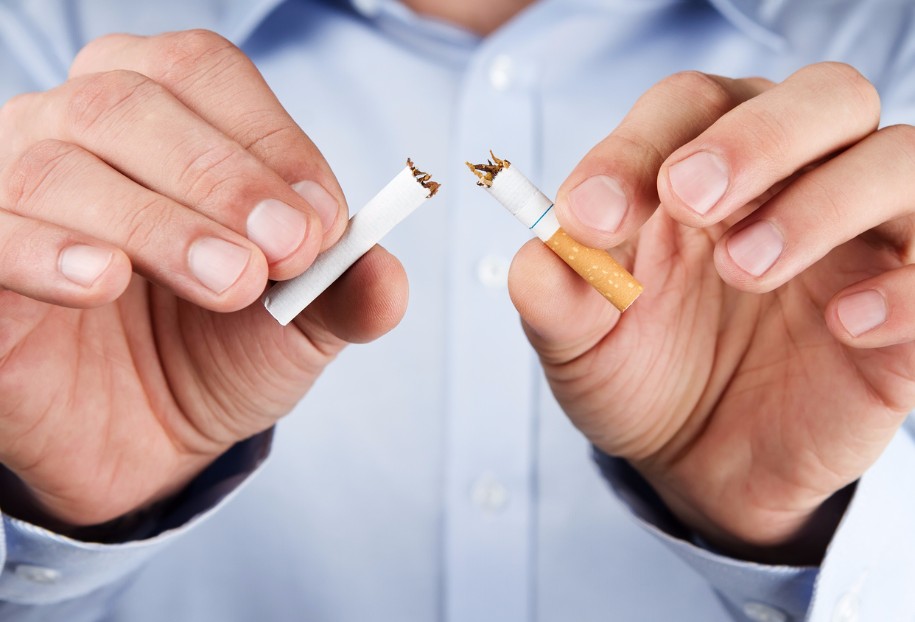 Helping a Senior Loved One to Stop Smoking